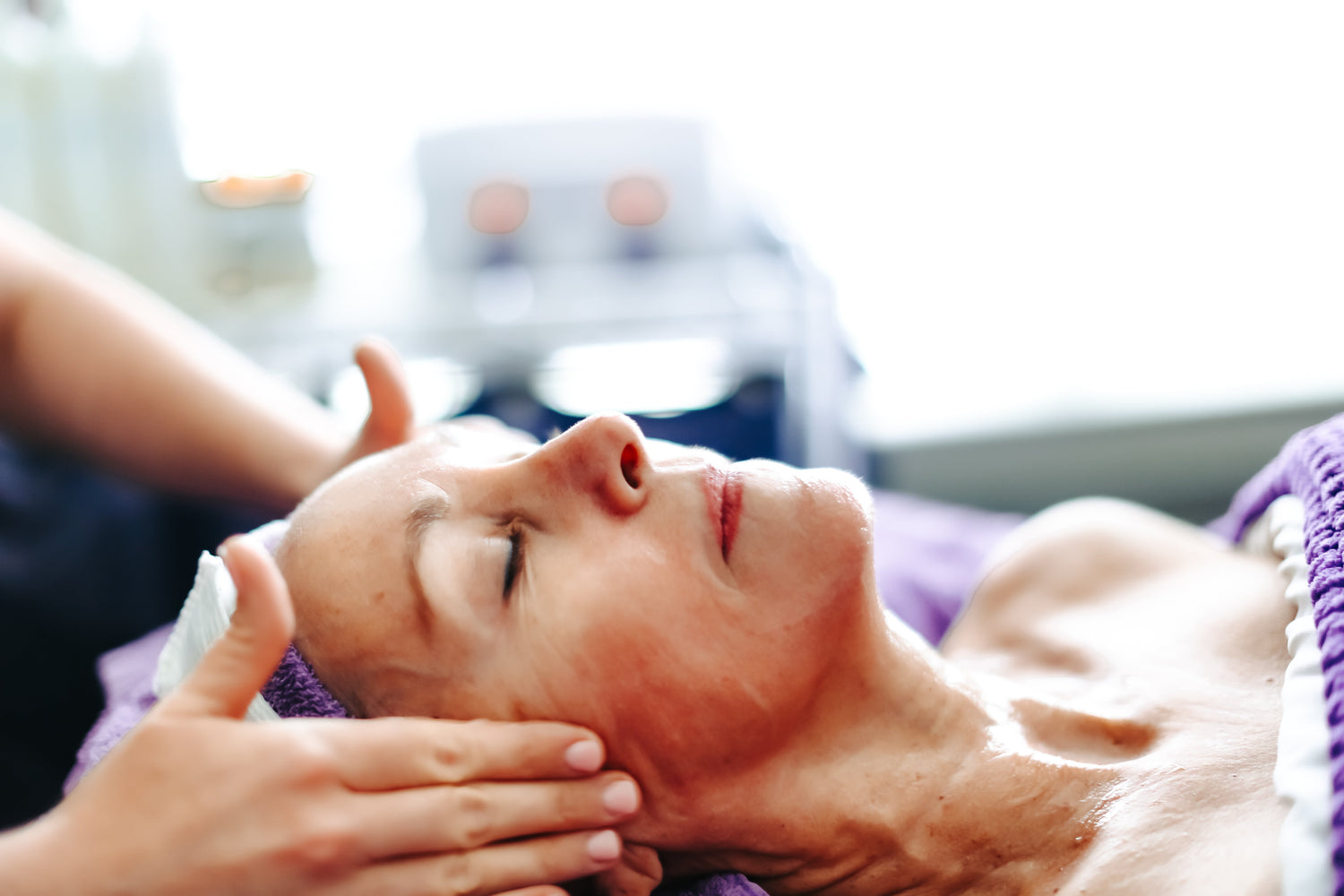 Achieve Smooth, Radiant Skin with Microdermabrasion: The Ultimate Exfoliating Treatment